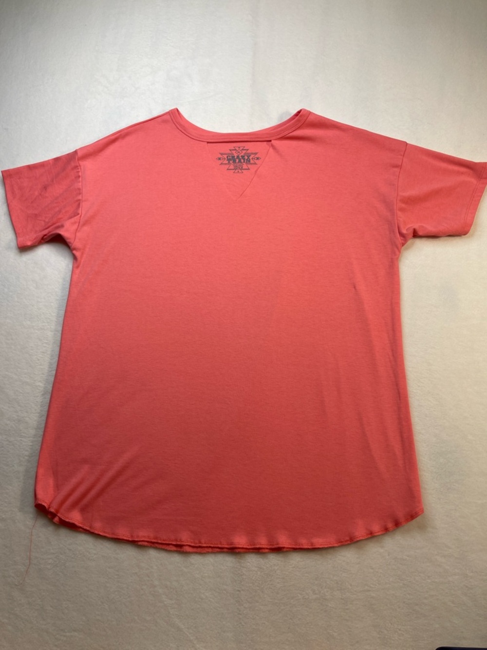 Crazy Train Women's SIZE XL Coral Crewneck Short Sleeve Top CUT OUT V NECK